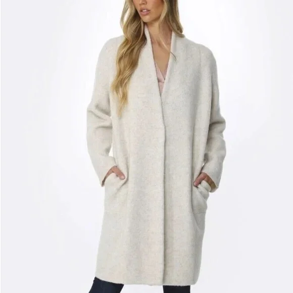 Unworn Vince Women's Boucle Cardigan Sweater Coat in Oatmeal